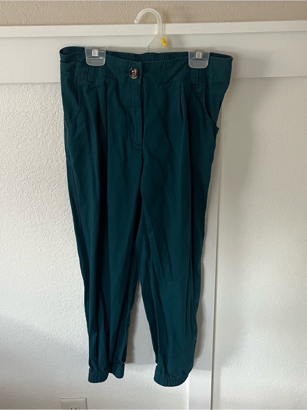 Halara Women's Small Jogger Pants